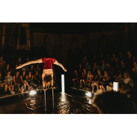 DES NUITS POUR VOIR LE JOUR